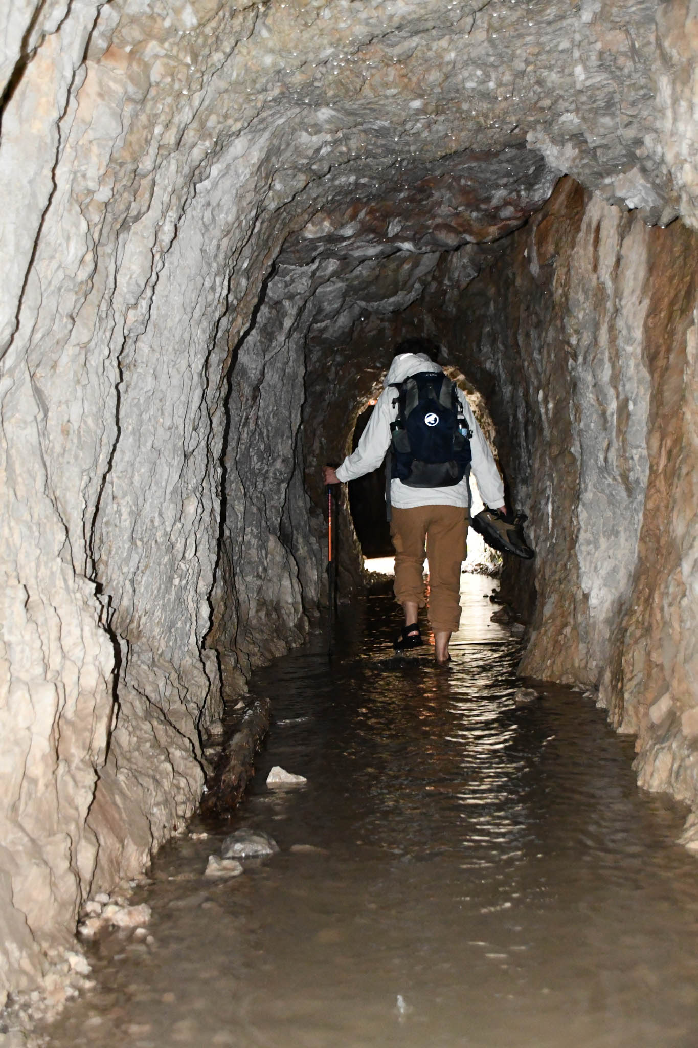 Born Tunnel midway portal negotiating wet passage